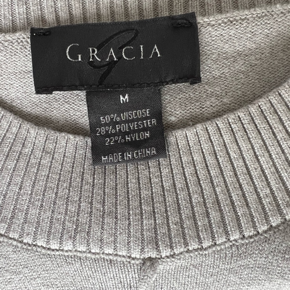 Gracia Gray and White Layered Blouse - Picture 3 of 5